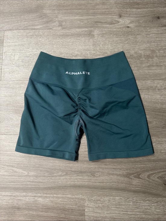 Alphalete Pants - Alphalete Amplify Shorts 4.5” Pier Blue